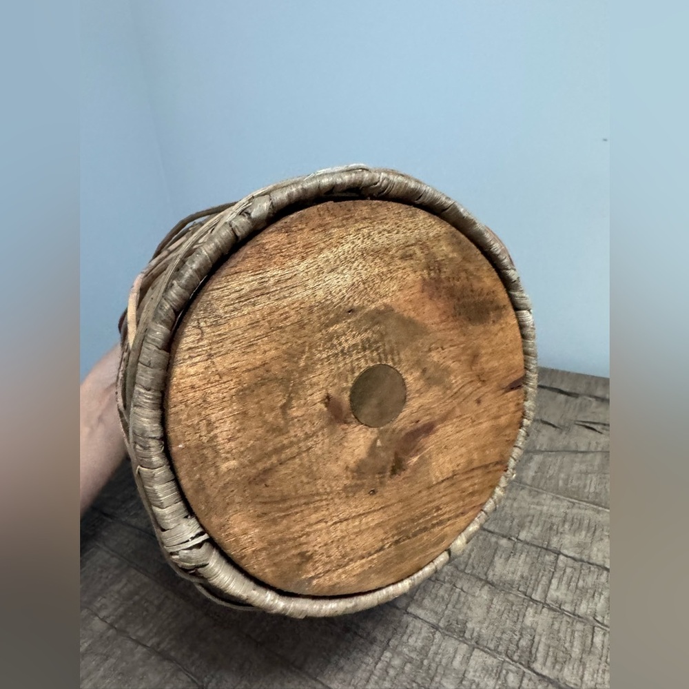Rustic Rattan Kitchen Roll Holder - Picture 9 of 10